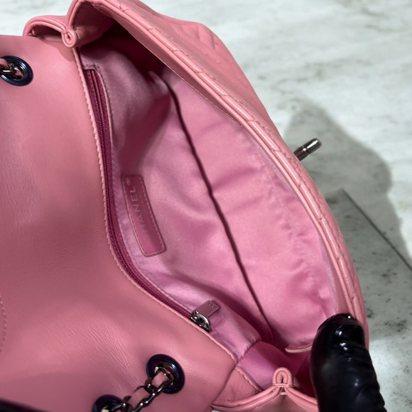 Pink CHANEL Chevron Crossing Flap Bag - Picture 11 of 12